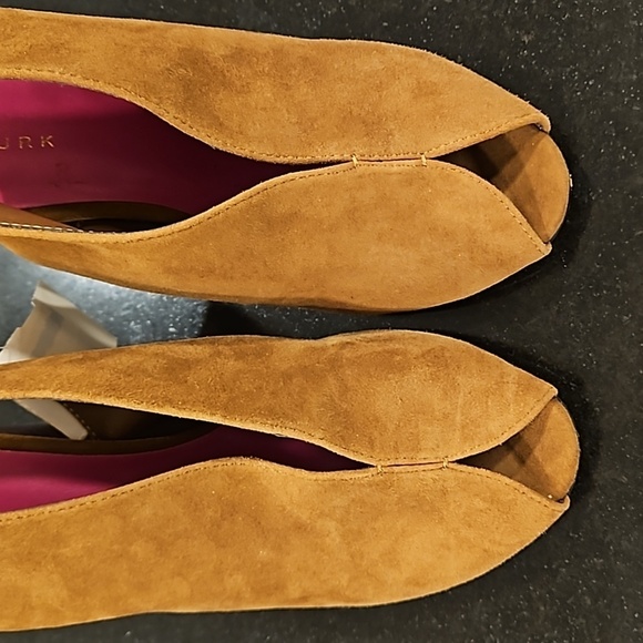 💕TRINA TURK💕 Sunset Blvd Suede Slingback Heels ~ Tan 10 New with Box (No Lid) - Picture 7 of 16